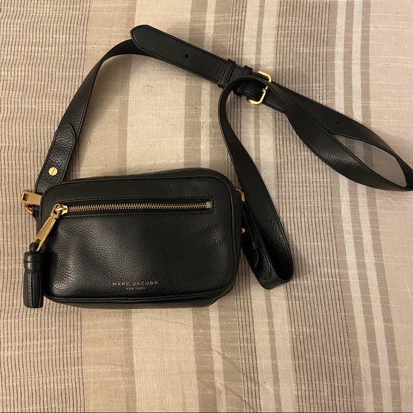 Marc Jacobs Handbags - Crossbody perfect for a minimalist